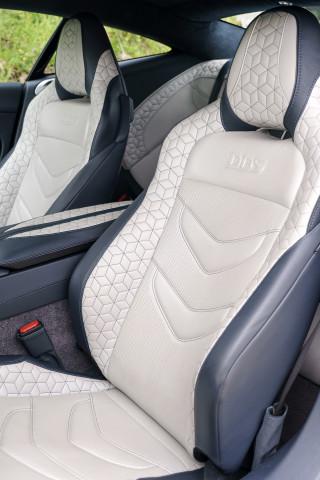 Aston Martin Dbs 2023