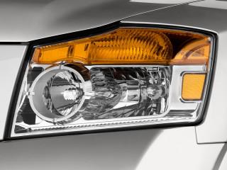 Nissan Armada 2WD 2011