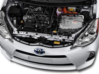 Toyota Prius c 2014